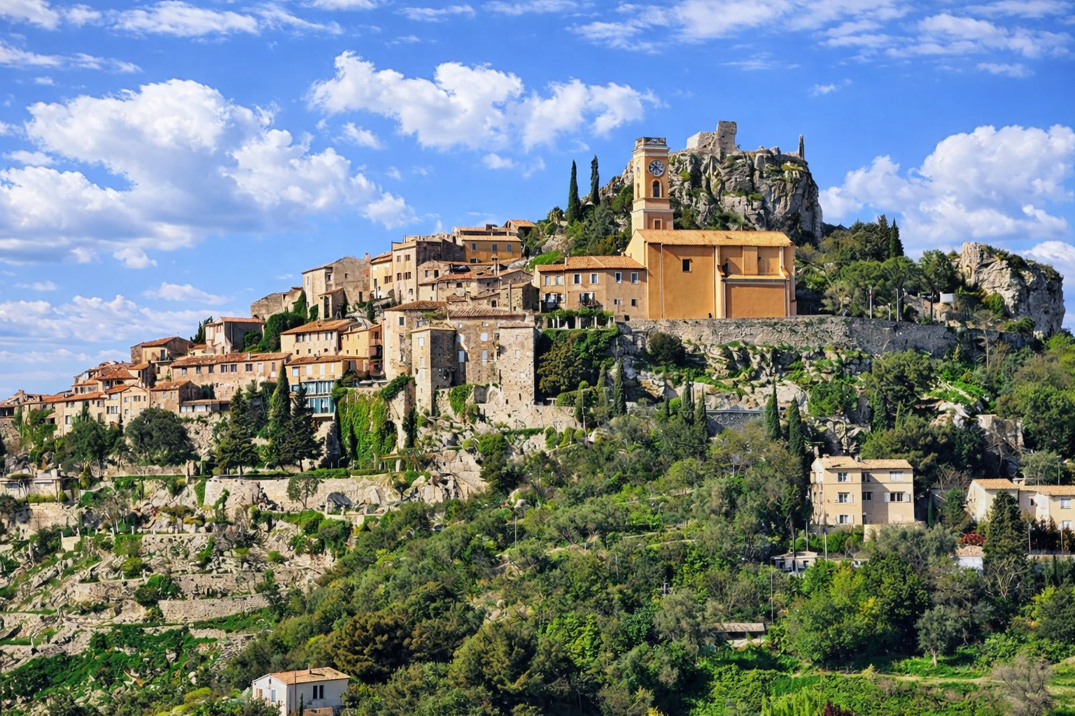 Èze im Sonnenschein an der Riviera