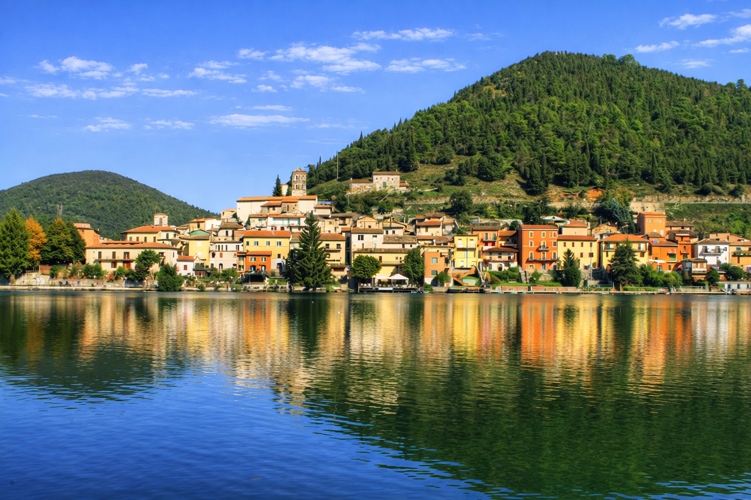 Panoramabild auf Lago di Piediluco