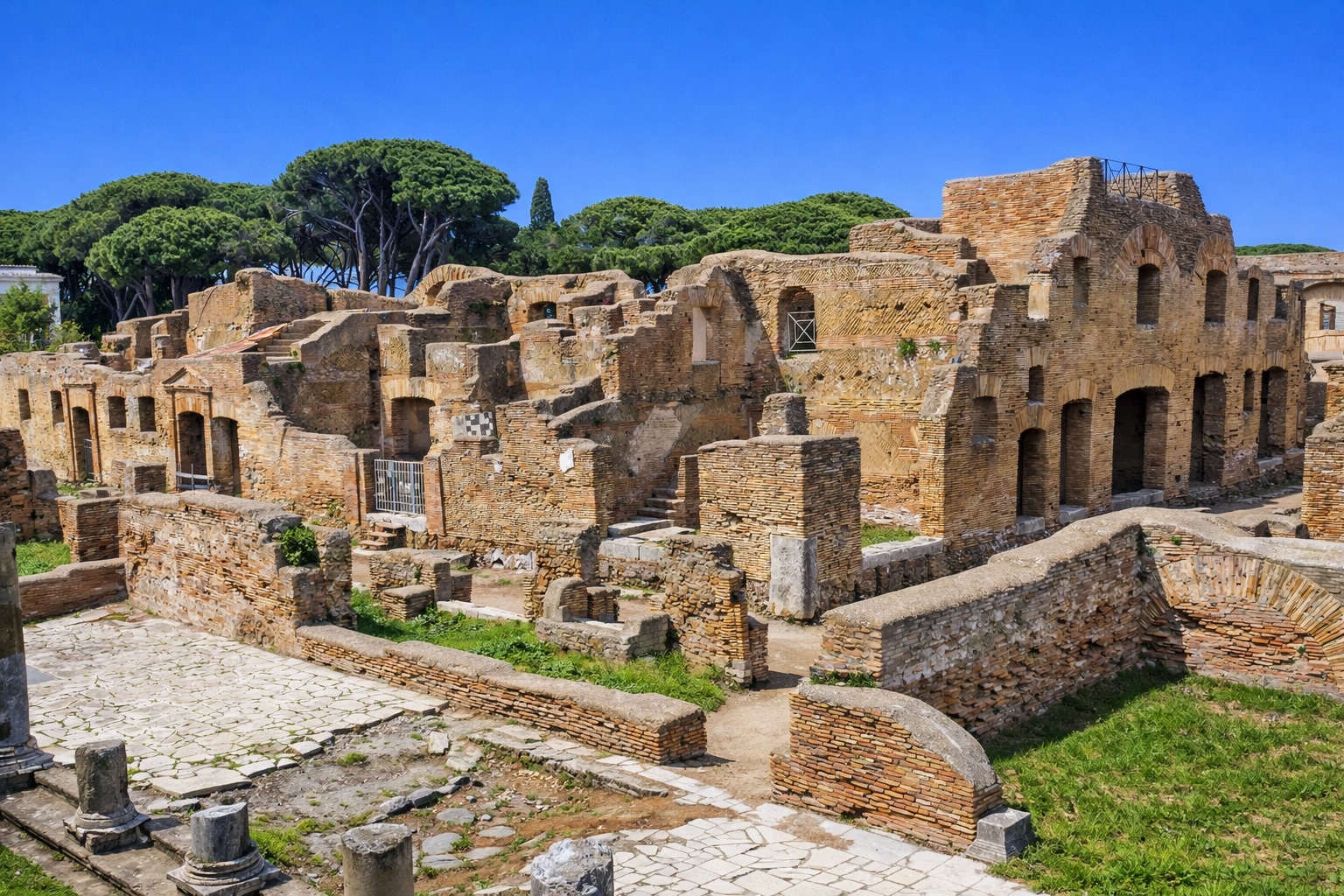 Panoramabild auf das die Ausgrabungsstätte Ostia Antica