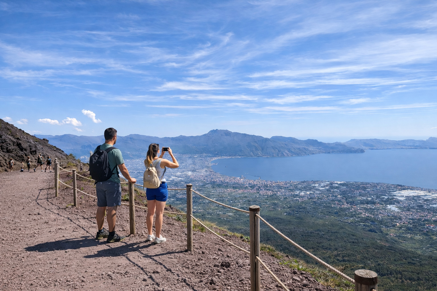 Panoramabild vom Aussichtspunkt Vesuv-Krater 